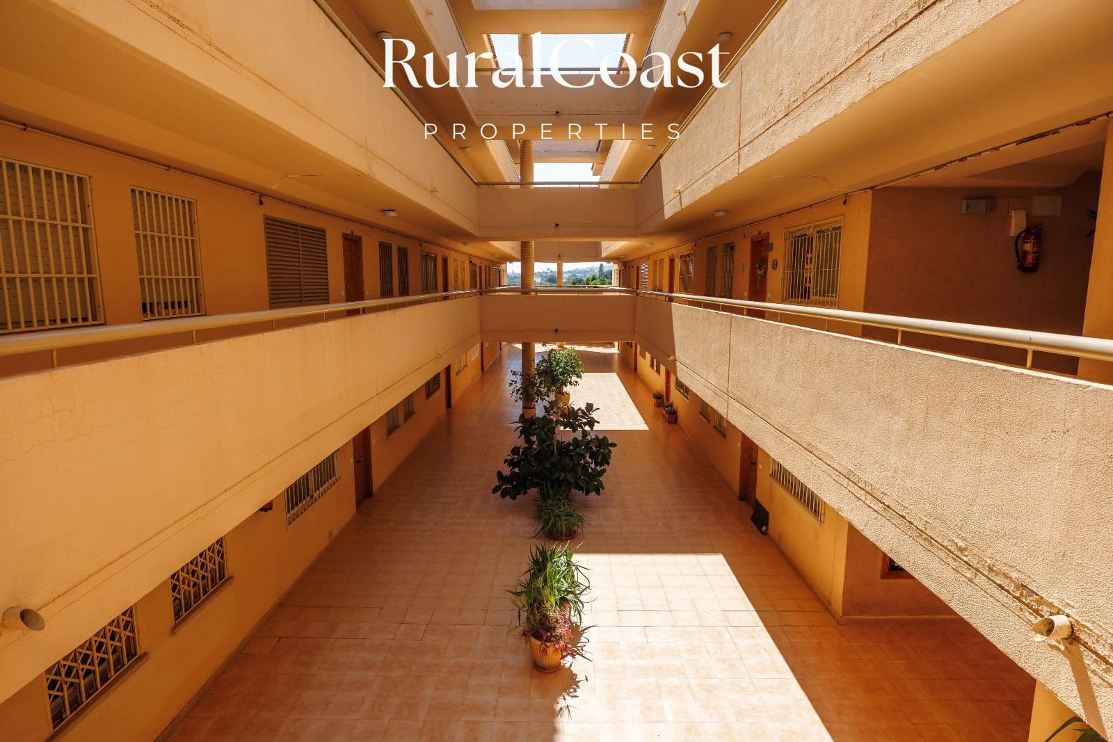 2 bedroom Flat for sale in El Campello with pool garage - € 295,000 (Ref: 9998009)