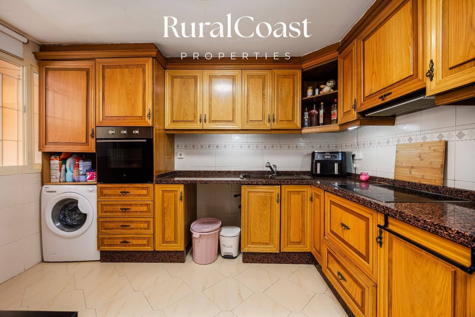2 bedroom Flat for sale in El Campello with pool garage - € 295,000 (Ref: 9998009)
