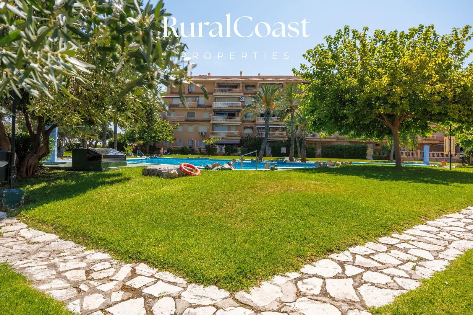 2 bedroom Flat for sale in El Campello with pool garage - € 295,000 (Ref: 9998009)