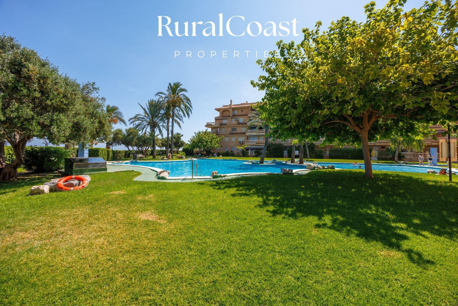 2 bedroom Flat for sale in El Campello with pool garage - € 295,000 (Ref: 9998009)