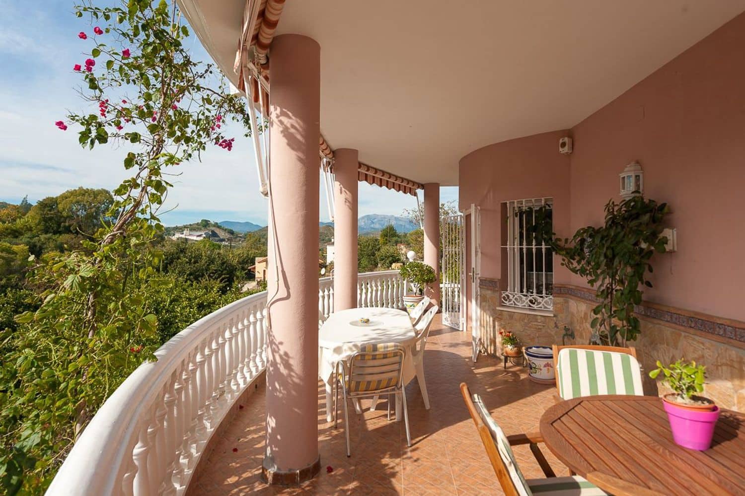 4 sypialnia Finka/Dom wiejski na sprzedaż w Coin z basenem garażem - 697 000 € (Ref: 5879845)