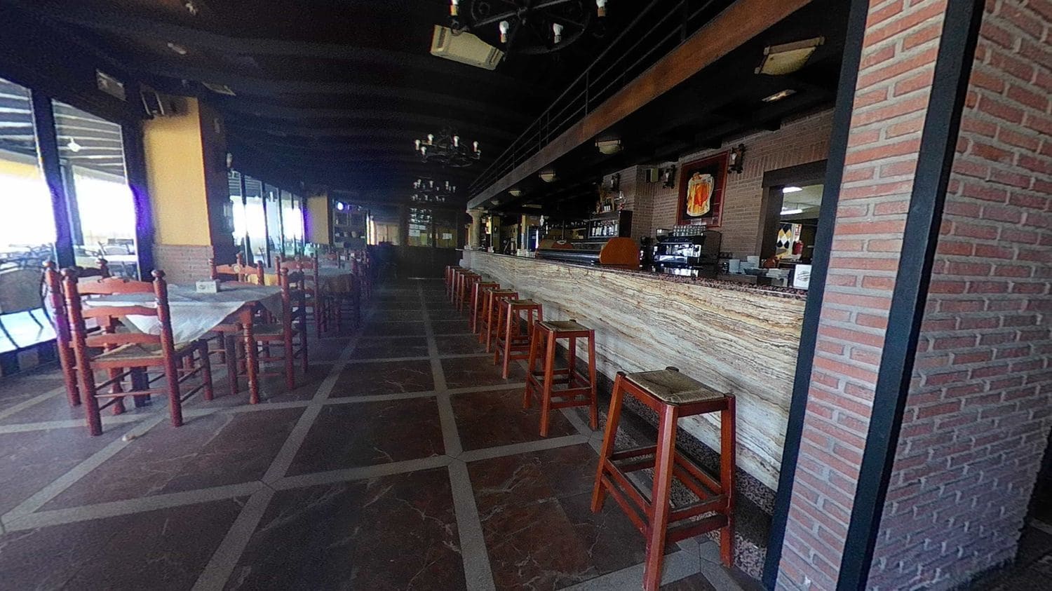 Commercial for sale in Monda - € 1,000,000 (Ref: 7725356)