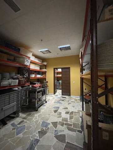 Erhverv til salg i Monda - € 950.000 (Ref: 7725357)