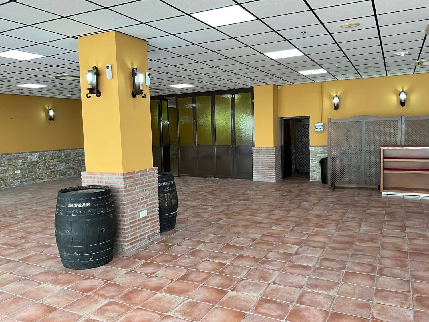 Commerciale in vendita in Monda - 950.000 € (Rif: 7725357)