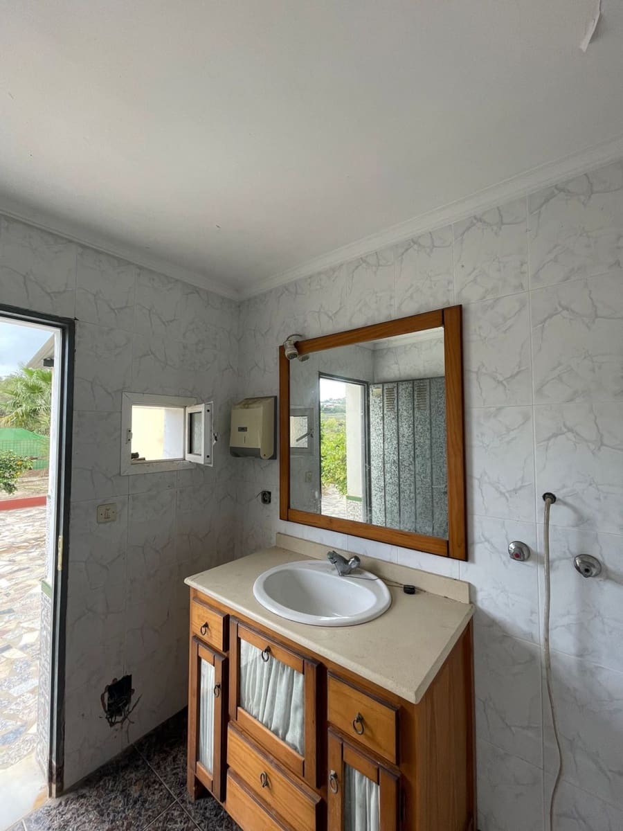 3 sypialnia Finka/Dom wiejski na sprzedaż w Cartama z garażem - 350 000 € (Ref: 7876017)