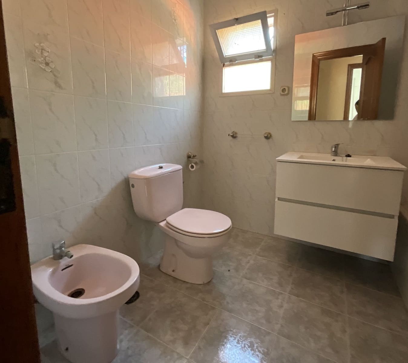 3 sypialnia Finka/Dom wiejski na sprzedaż w Cartama z garażem - 350 000 € (Ref: 7876017)