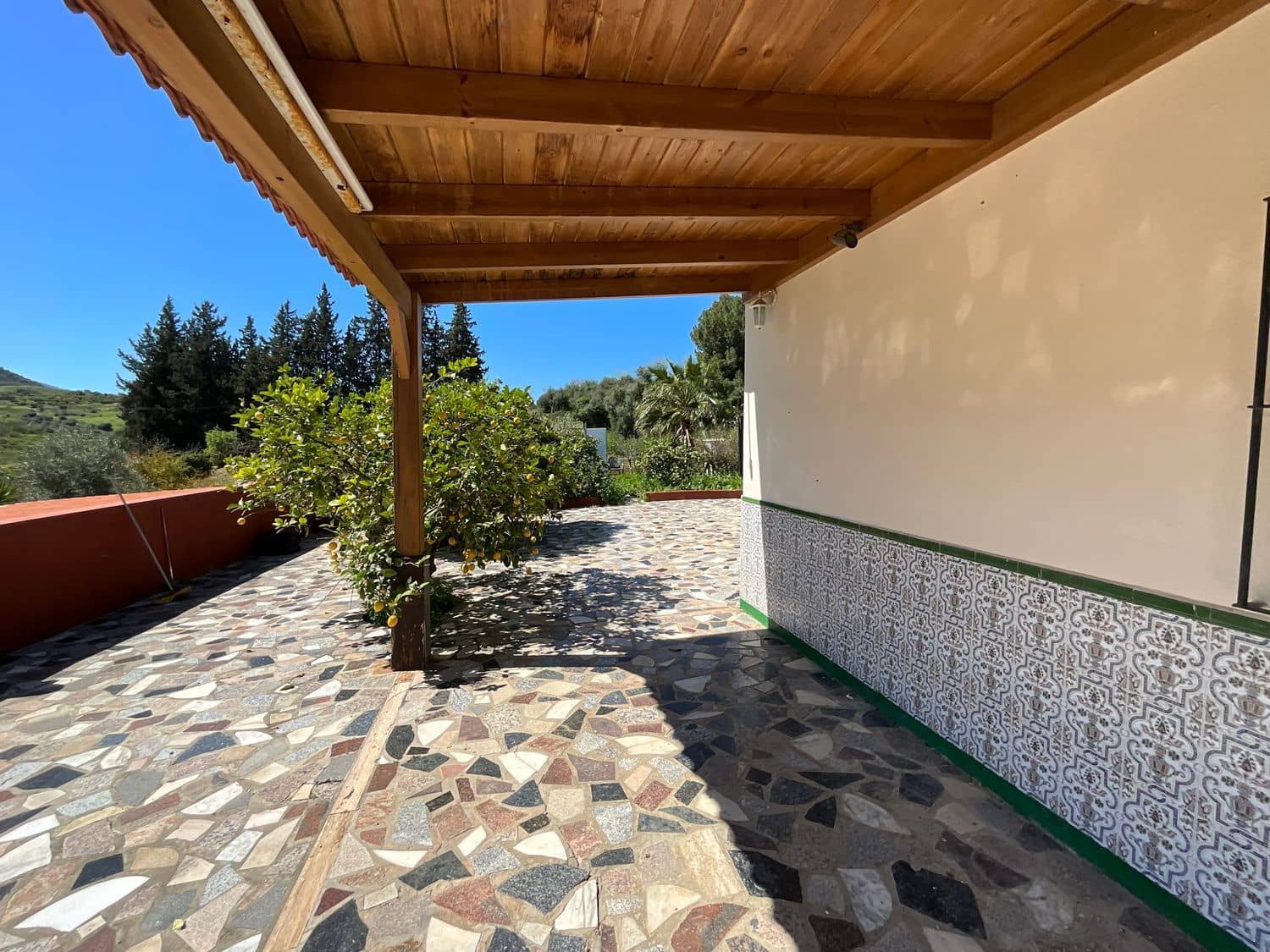 3 sypialnia Finka/Dom wiejski na sprzedaż w Cartama z garażem - 350 000 € (Ref: 7876017)