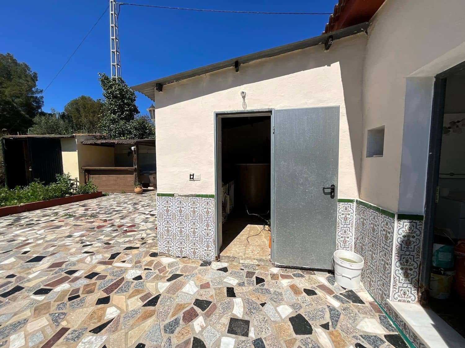 3 sypialnia Finka/Dom wiejski na sprzedaż w Cartama z garażem - 350 000 € (Ref: 7876017)