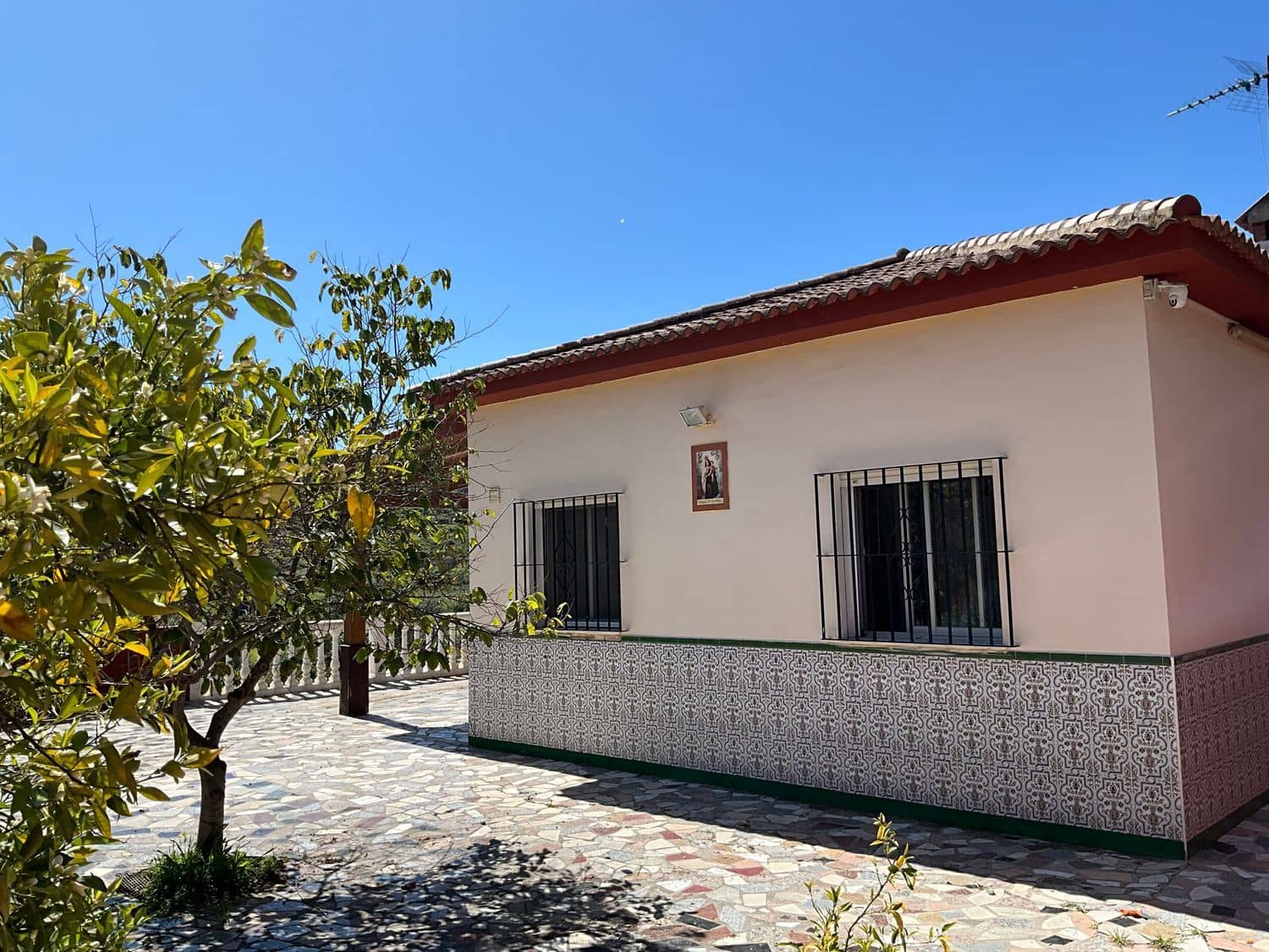 3 sypialnia Finka/Dom wiejski na sprzedaż w Cartama z garażem - 350 000 € (Ref: 7876017)