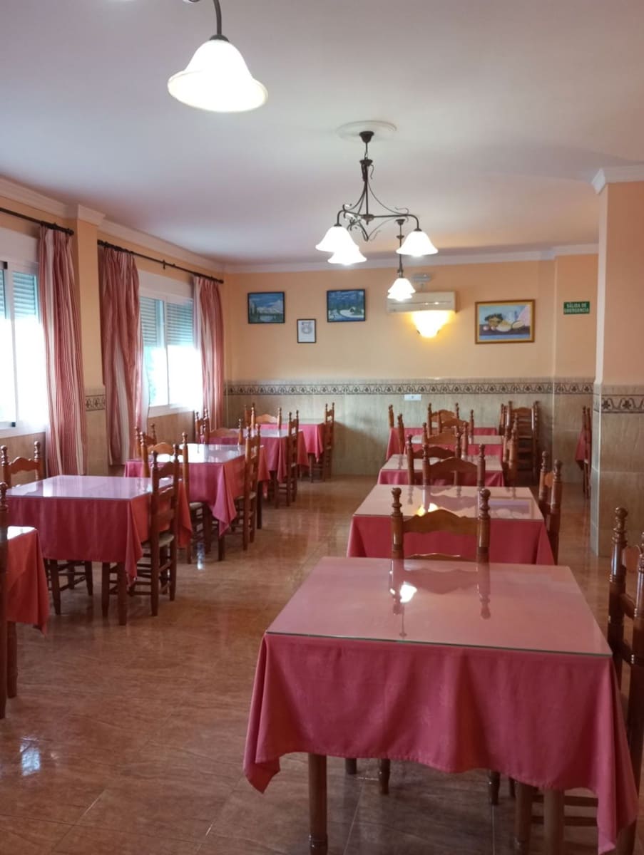 Hotel til salg i Tolox - € 970.000 (Ref: 8139752)