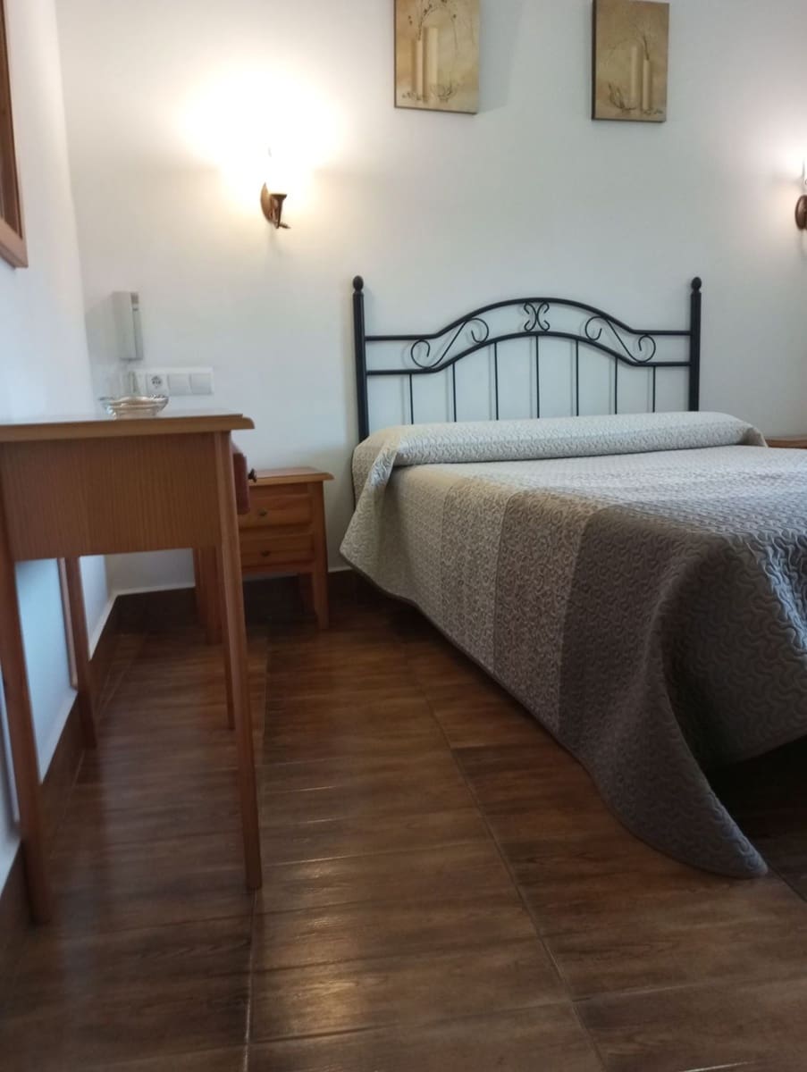 Hotel for sale in Tolox - € 890,000 (Ref: 8139752)