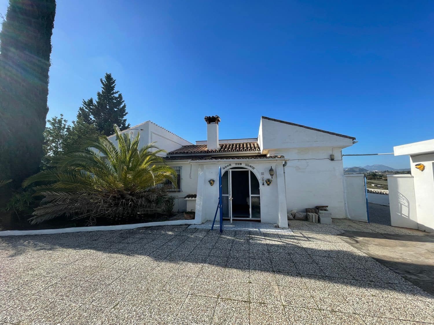 4 bedroom Finca/Country House for sale in Cártama with pool garage €