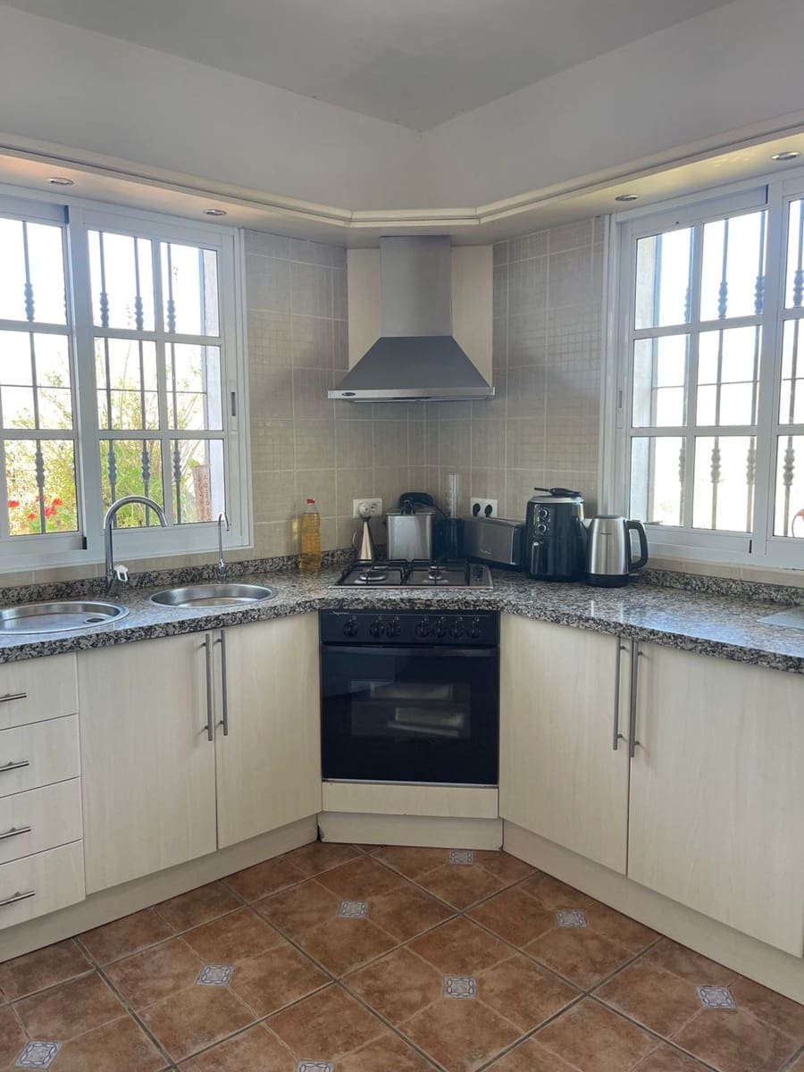 5 soveværelse Finca/Landehus til salg i Monda med swimmingpool garage - € 530.500 (Ref: 8247065)