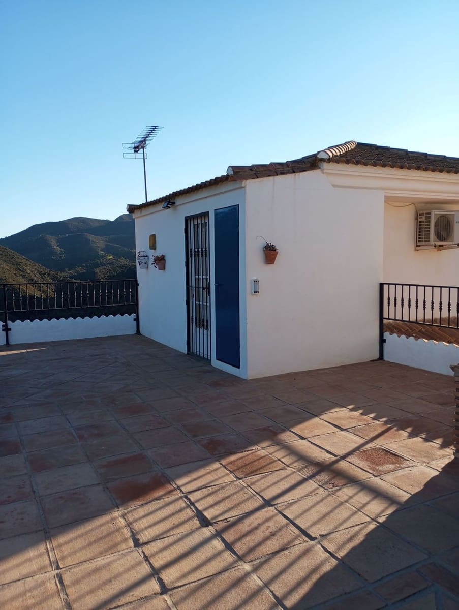 5 soveværelse Finca/Landehus til salg i Monda med swimmingpool garage - € 530.500 (Ref: 8247065)