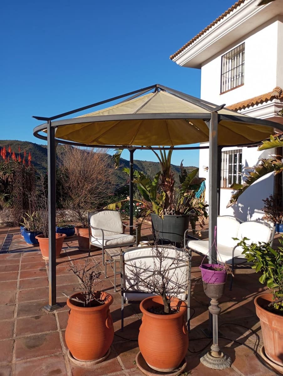 5 soveværelse Finca/Landehus til salg i Monda med swimmingpool garage - € 530.500 (Ref: 8247065)