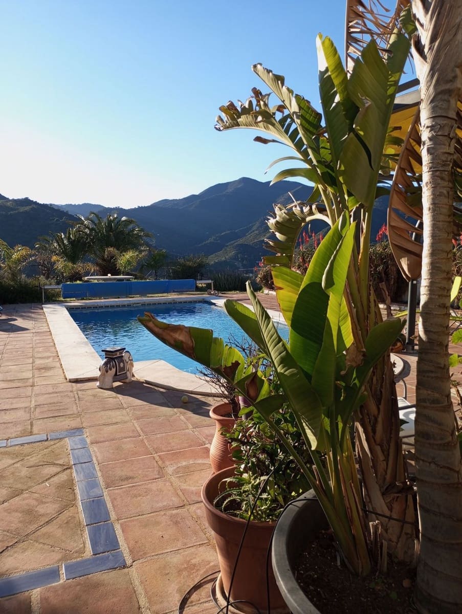 5 soveværelse Finca/Landehus til salg i Monda med swimmingpool garage - € 530.500 (Ref: 8247065)