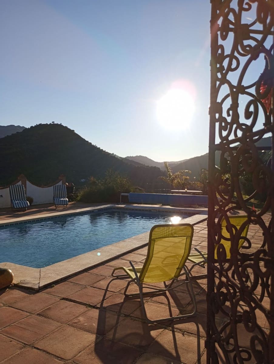 5 soveværelse Finca/Landehus til salg i Monda med swimmingpool garage - € 530.500 (Ref: 8247065)