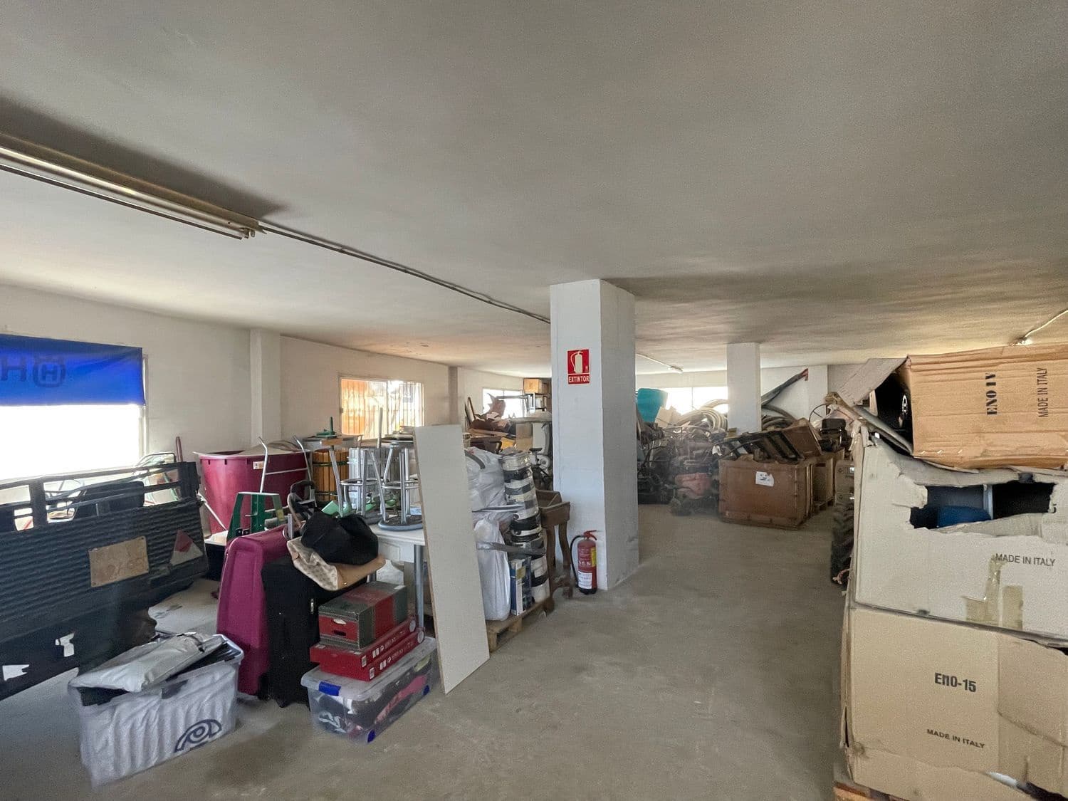 Erhverv til salg i Coin - € 950.000 (Ref: 8436557)