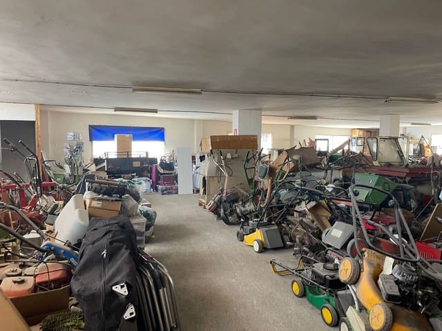 Erhverv til salg i Coín - € 950.000 (Ref: 8436557)