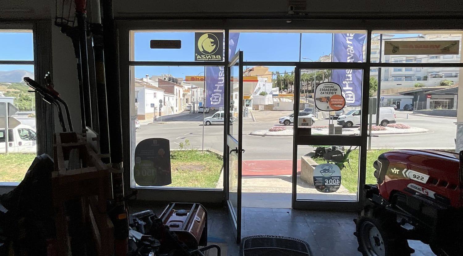 Erhverv til salg i Coin - € 950.000 (Ref: 8436557)