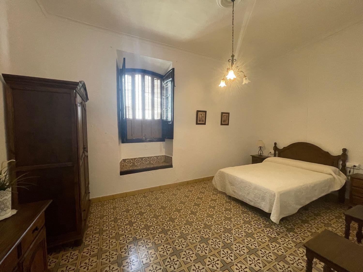 4 soverom Hus til salgs i Ardales med svømmebasseng garasje - € 375 000 (Ref: 8498425)