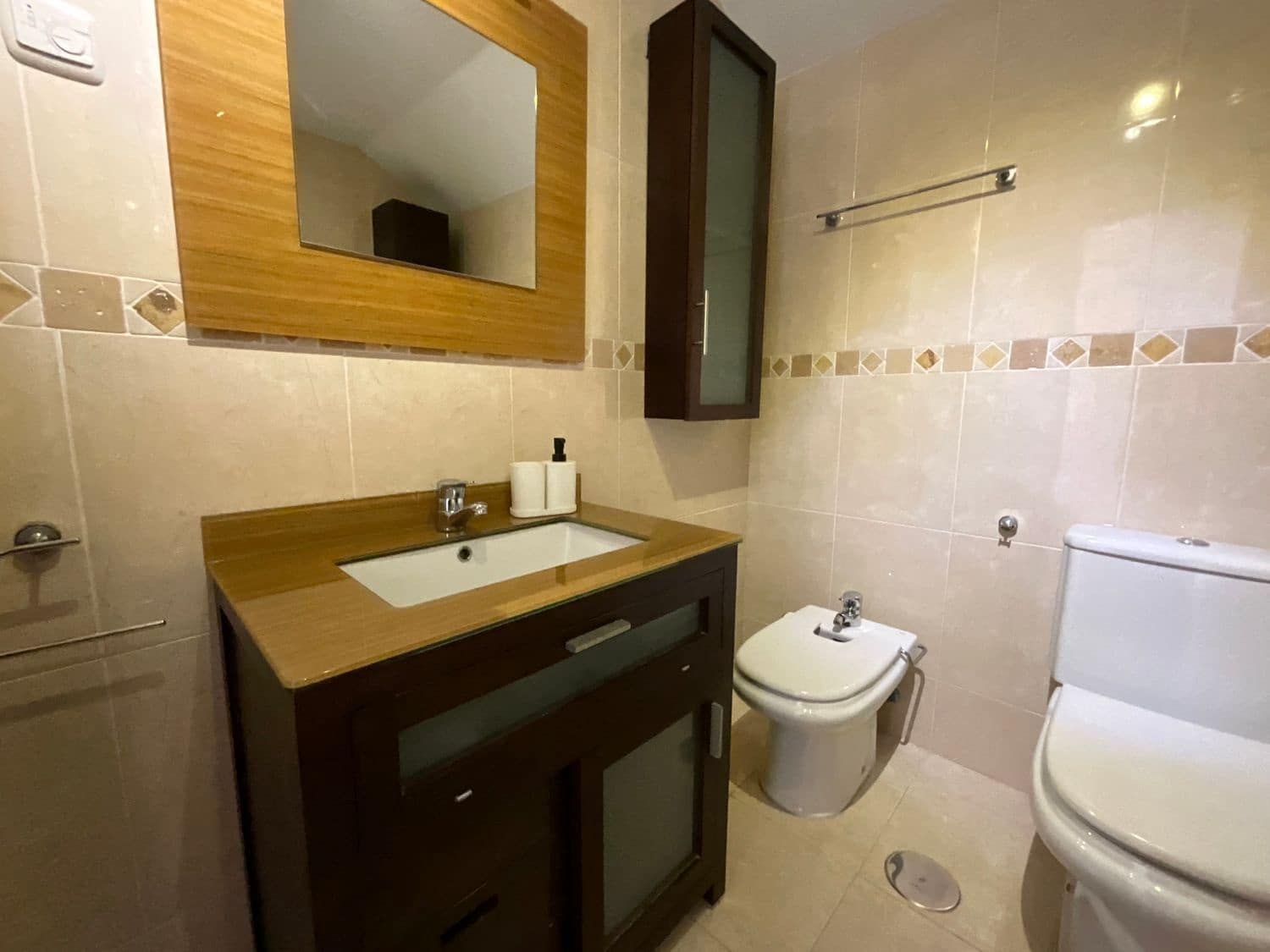 2 soveværelse Lejlighed til salg i Coin med garage - € 245.000 (Ref: 9371223)