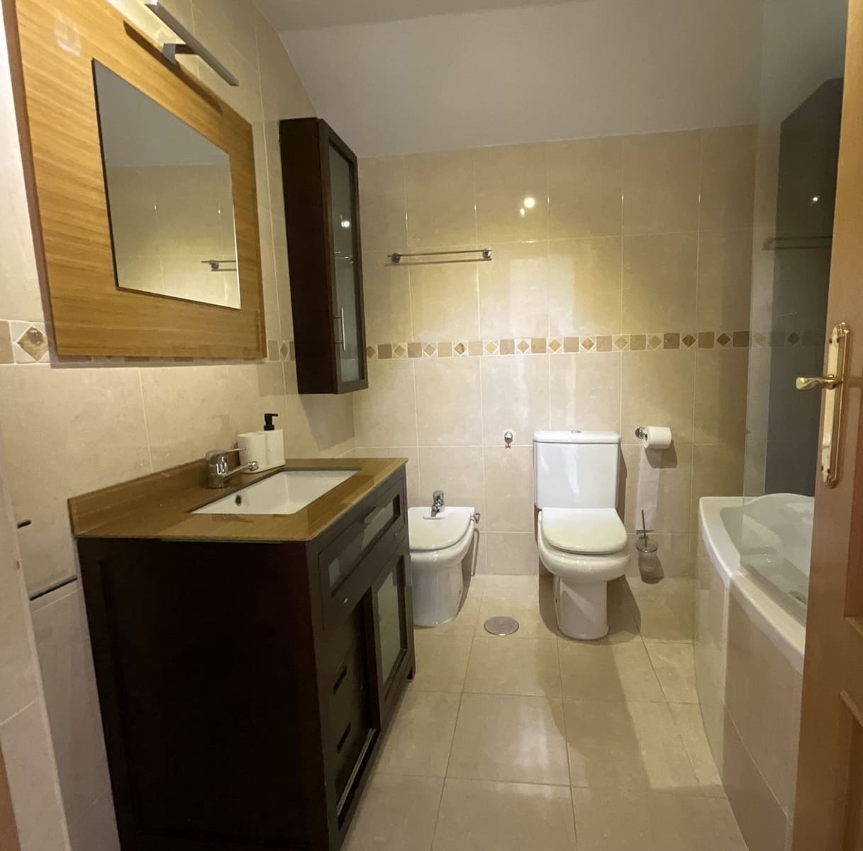 2 soveværelse Lejlighed til salg i Coin med garage - € 245.000 (Ref: 9371223)