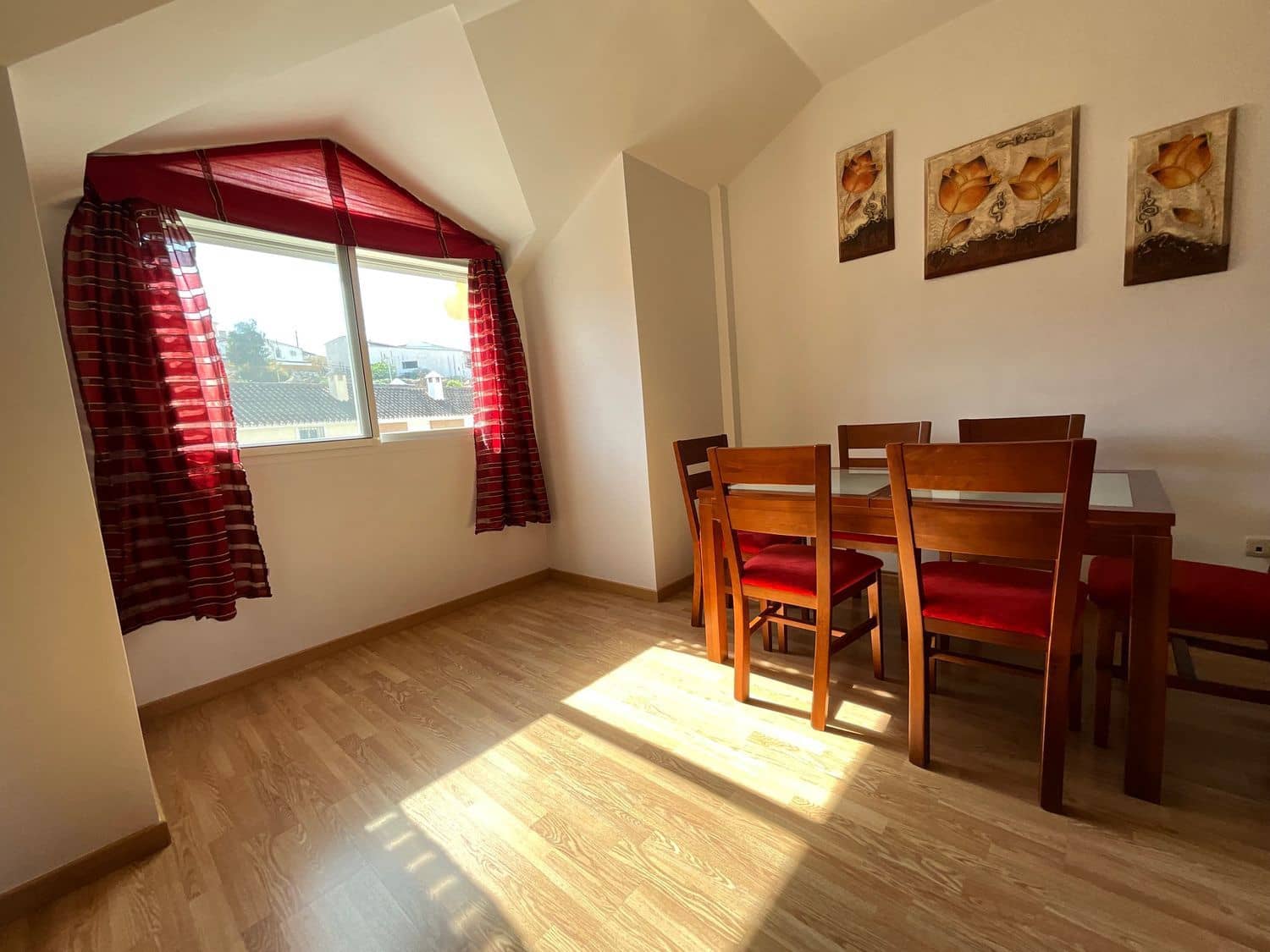 2 soveværelse Lejlighed til salg i Coin med garage - € 245.000 (Ref: 9371223)