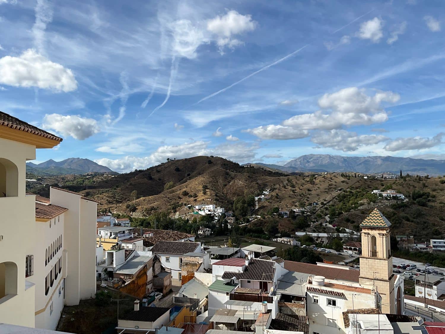 2 soveværelse Lejlighed til salg i Coin med garage - € 245.000 (Ref: 9371223)