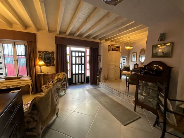 3 makuuhuone Omakotitalo myytävänä paikassa Monda mukana 
autotalli - 320 000 € (Ref: 9419013)