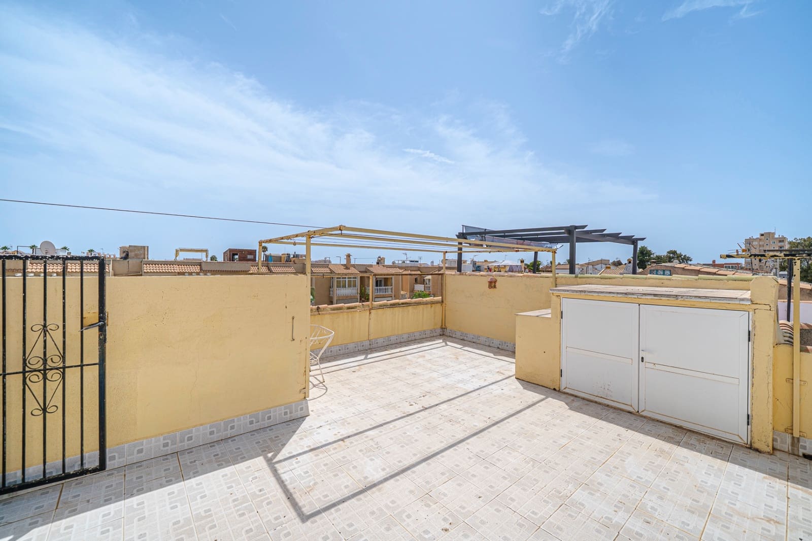 2 quarto Apartamento para venda em Torrevieja com piscina - 129 000 € (Ref: 10006345)