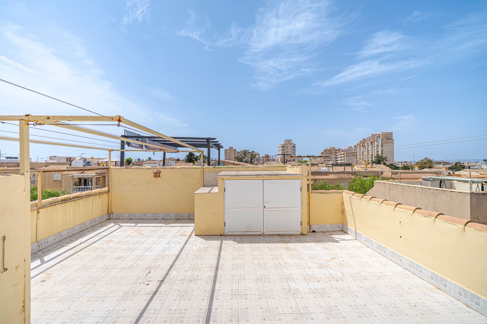 2 quarto Apartamento para venda em Torrevieja com piscina - 129 000 € (Ref: 10006345)