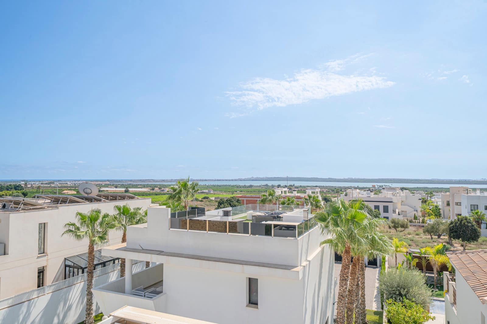 3 bedroom Villa for sale in Ciudad Quesada with pool - € 550,000 (Ref: 10098462)