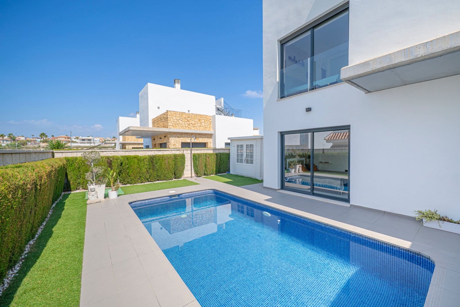 3 bedroom Villa for sale in Ciudad Quesada with pool - € 550,000 (Ref: 10098462)