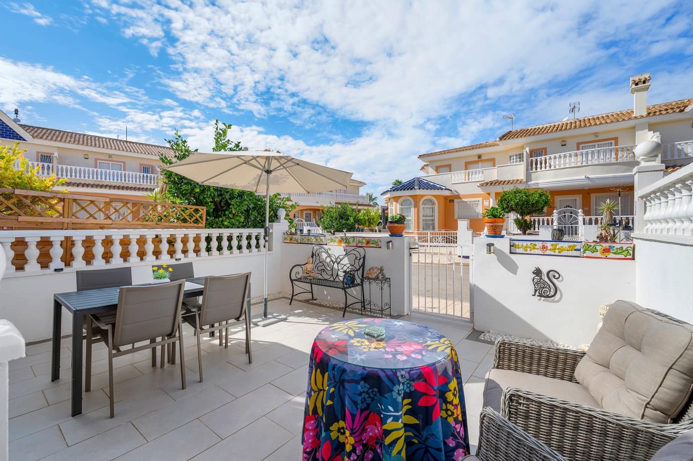 3 soverom Hus til salgs i Ciudad Quesada med svømmebasseng garasje - € 269 000 (Ref: 10132044)