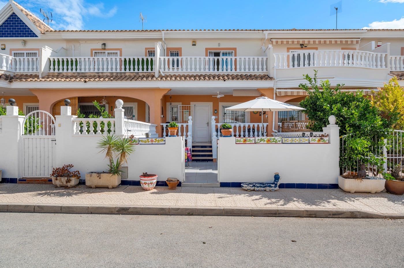 3 soverom Hus til salgs i Ciudad Quesada med svømmebasseng garasje - € 269 000 (Ref: 10132044)