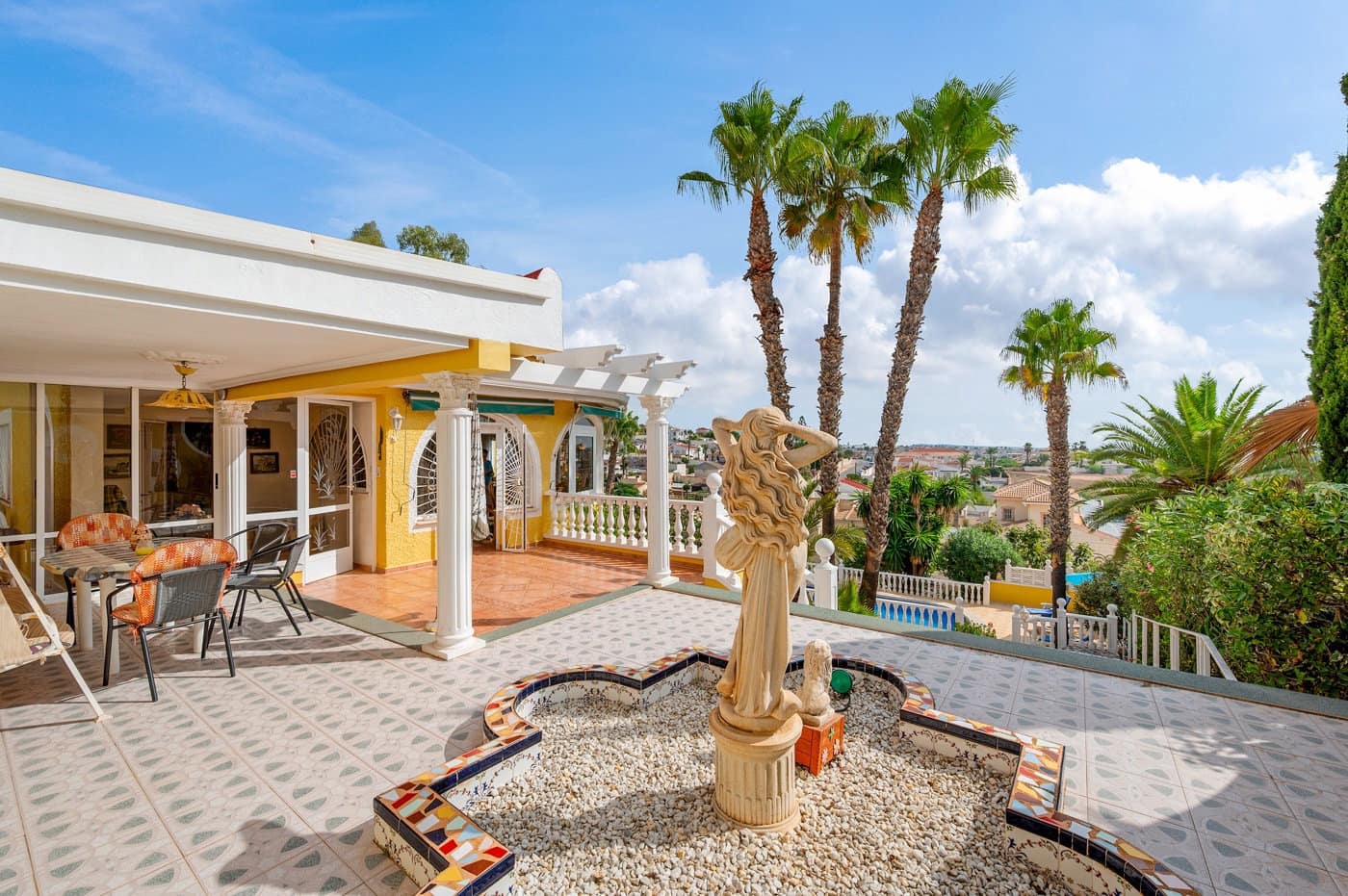 2 chambre Villa/Maison à vendre à Ciudad Quesada avec piscine garage - 385 000 € (Ref: 10136106)