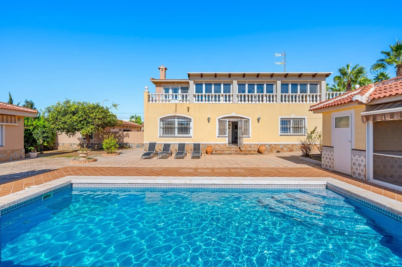 7 bedroom Villa for sale in Ciudad Quesada with pool garage - € 649,000 (Ref: 10158339)