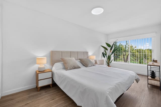 2 soverom Hus til salgs i Villamartin, Orihuela med svømmebasseng - € 199 000 (Ref: 10158340)