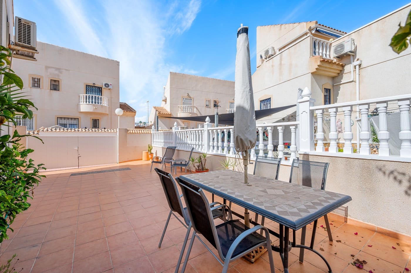 2 bedroom Villa for sale in Ciudad Quesada with pool garage - € 169,000 (Ref: 10166720)