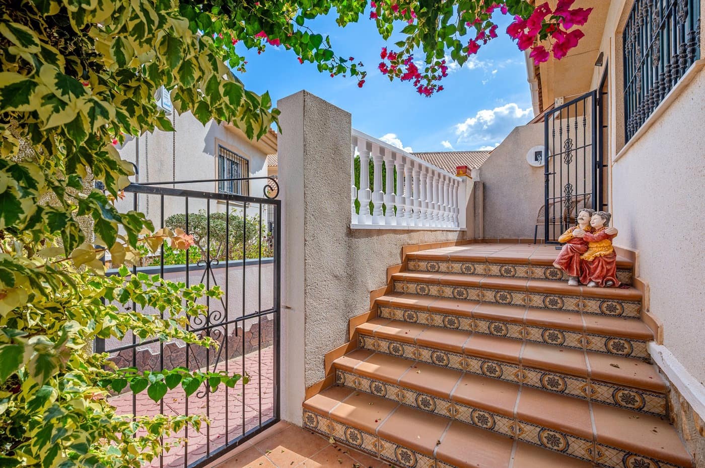 2 bedroom Villa for sale in Ciudad Quesada with pool garage - € 169,000 (Ref: 10166720)