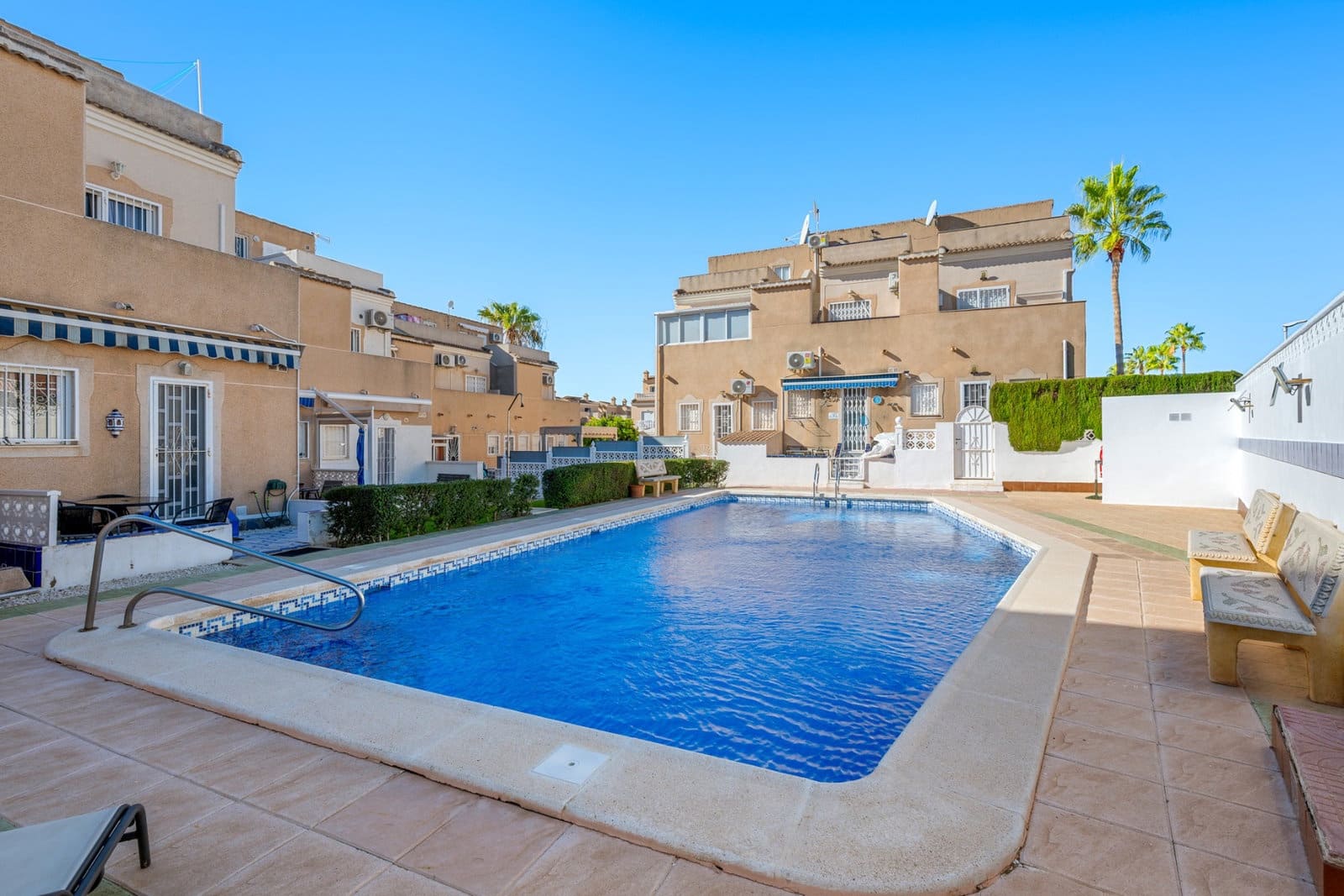 2 Zimmer Apartment zu verkaufen in Ciudad Quesada mit Pool Garage - 234.000 € (Ref: 10183185)