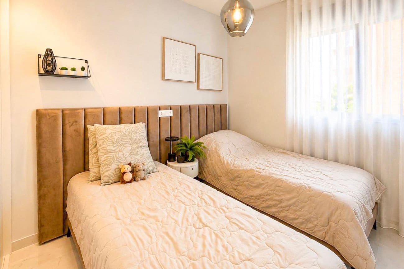 2 soverom Leilighet til salgs i Guardamar del Segura med svømmebasseng garasje - € 305 000 (Ref: 10187540)