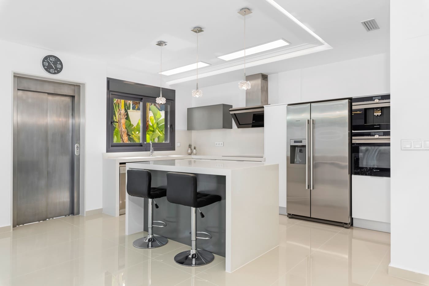 5 soverom Villa til salgs i San Miguel de Salinas med svømmebasseng garasje - € 849 000 (Ref: 7618654)