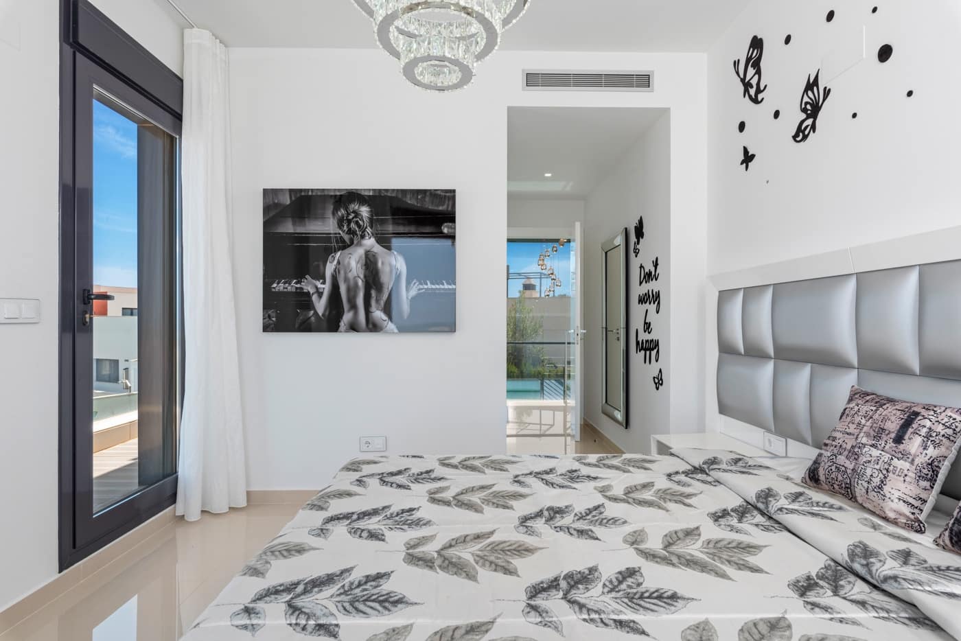 5 soverom Villa til salgs i San Miguel de Salinas med svømmebasseng garasje - € 849 000 (Ref: 7618654)