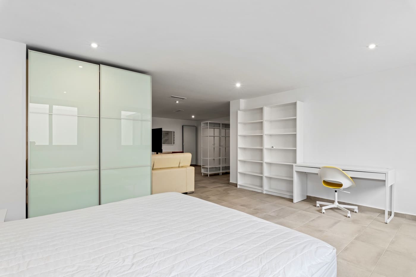 4 soverom Villa til salgs i Alicante by med svømmebasseng garasje - € 770 000 (Ref: 8252091)