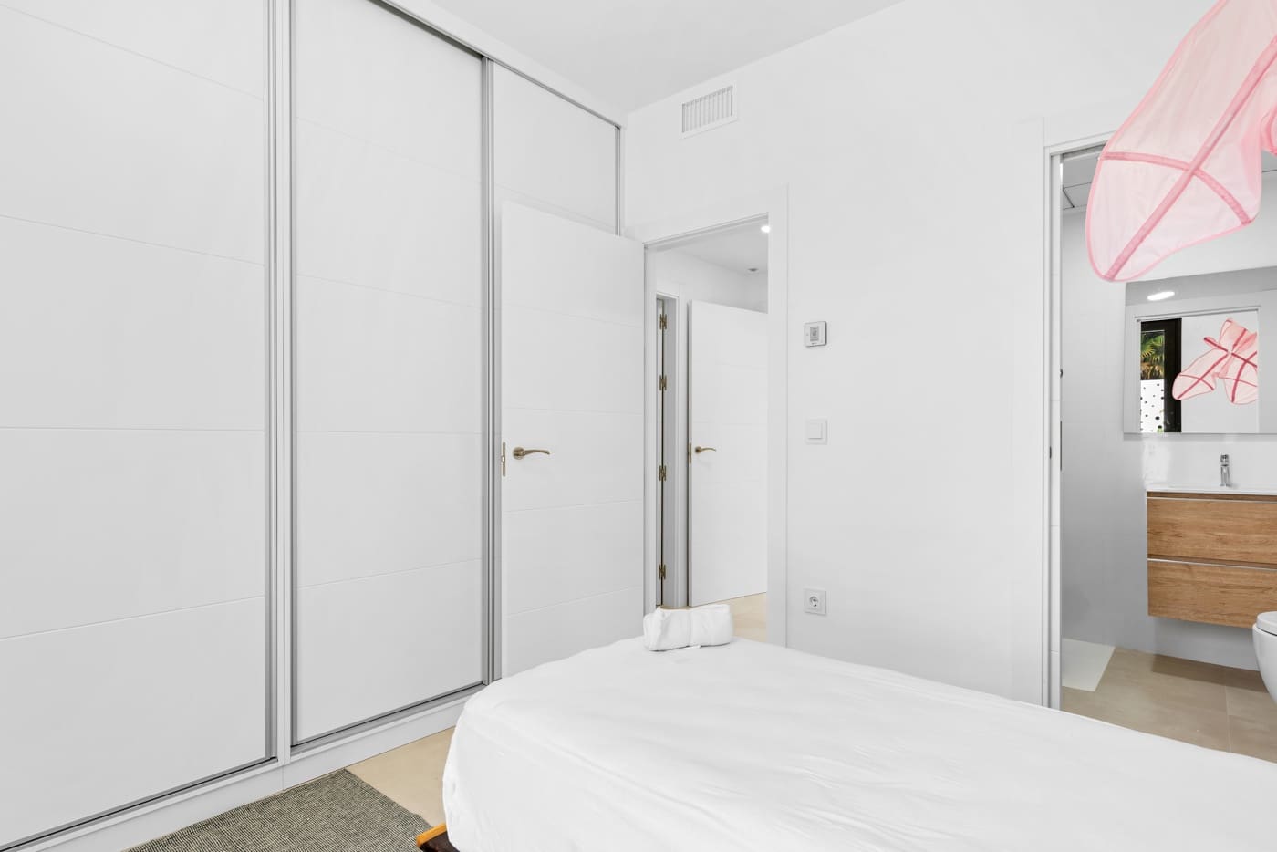 4 soverom Villa til salgs i Alicante by med svømmebasseng garasje - € 770 000 (Ref: 8252091)