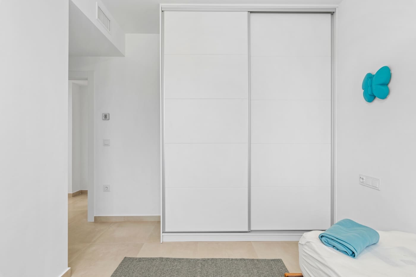 4 soverom Villa til salgs i Alicante by med svømmebasseng garasje - € 770 000 (Ref: 8252091)