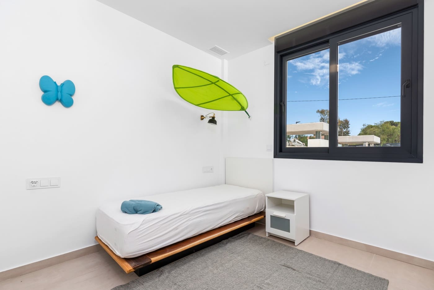 4 soverom Villa til salgs i Alicante by med svømmebasseng garasje - € 770 000 (Ref: 8252091)