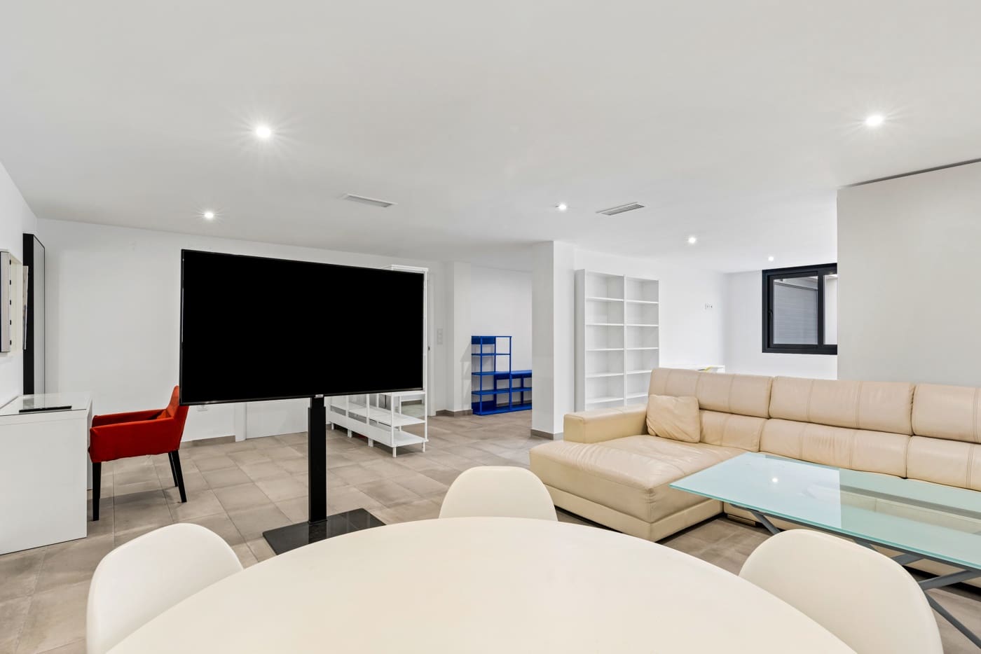 4 soverom Villa til salgs i Alicante by med svømmebasseng garasje - € 770 000 (Ref: 8252091)